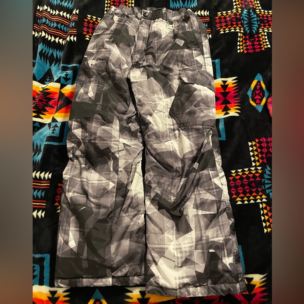 ZeroXposure boys size 14/16 ski pants